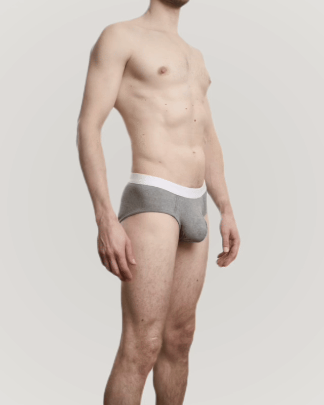 Preuve sous vetement avec Akinom, maintien et confort ultime avec effets push up naturel